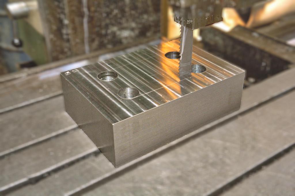 accurate_cutting_removing_centre_square